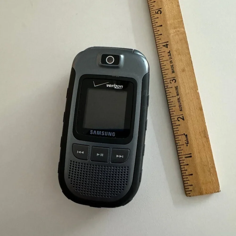 Samsung flip phone Vintage 90s!